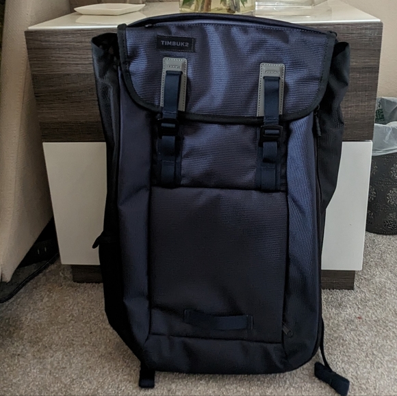 Navy Limited Edition Timbuk2 Traveler's Backpack - Picture 14 of 14